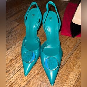 Zara emerald green slingback heels with a moon-shaped adornment detail. US 8